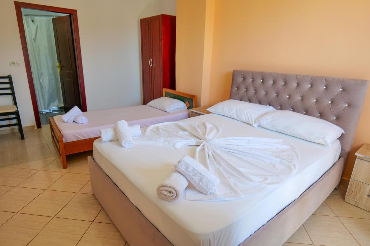 Hotel Ilias House Ksamil Esterno foto