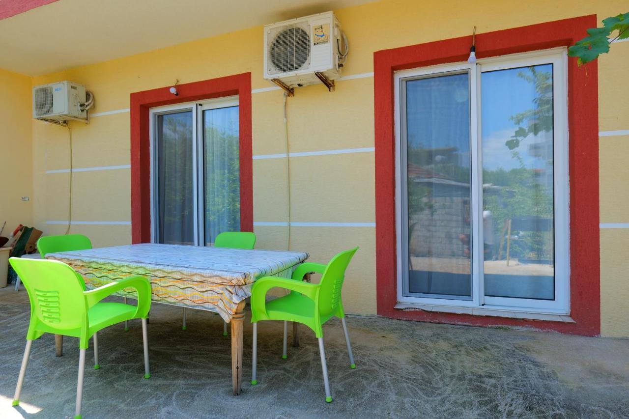 Hotel Ilias House Ksamil Esterno foto