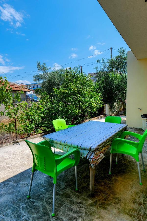 Hotel Ilias House Ksamil Esterno foto
