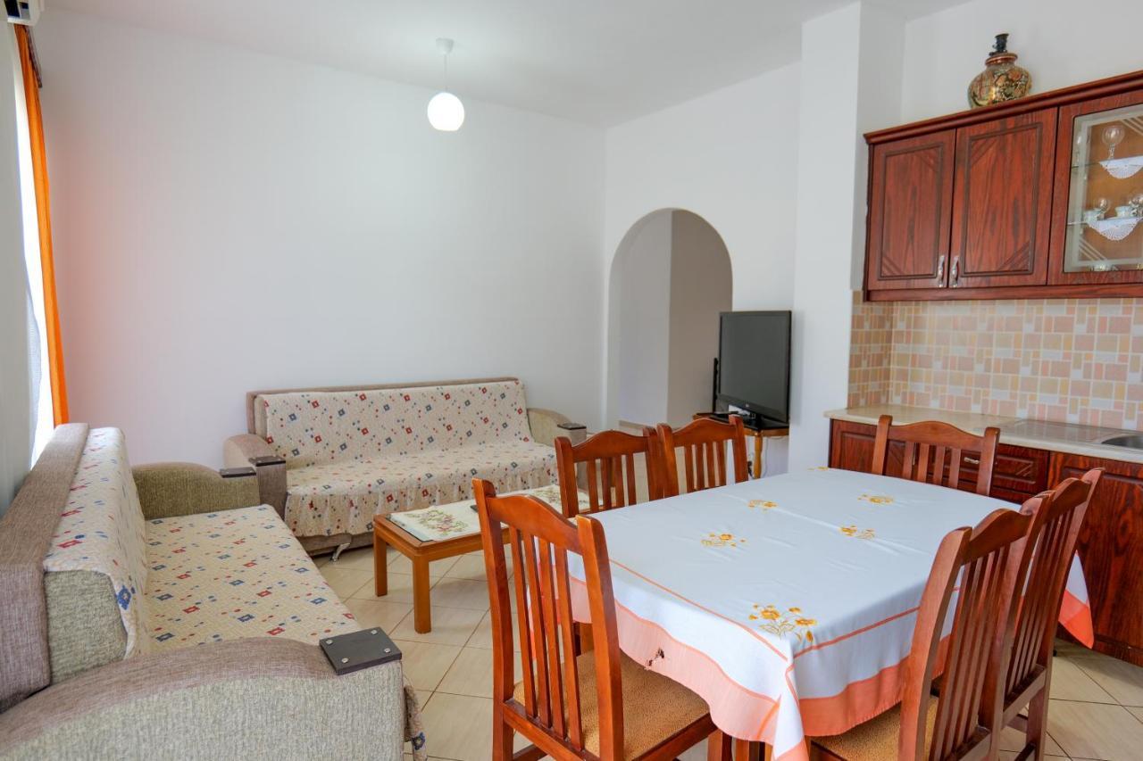 Hotel Ilias House Ksamil Esterno foto