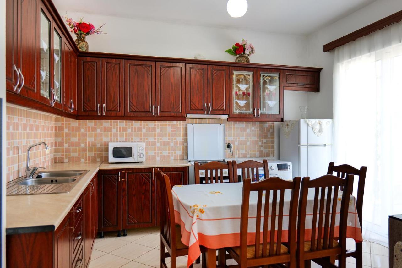 Hotel Ilias House Ksamil Esterno foto