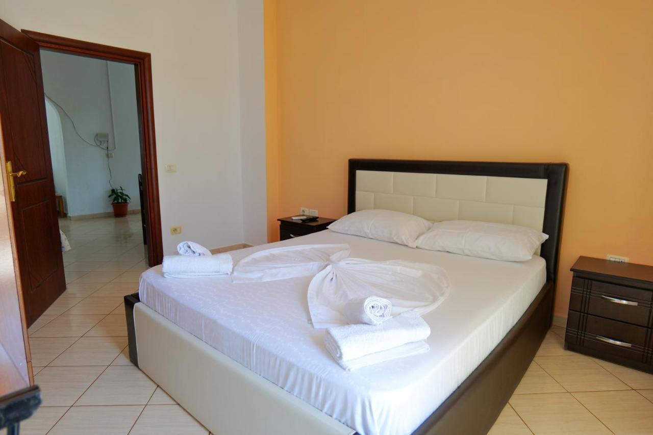 Hotel Ilias House Ksamil Esterno foto